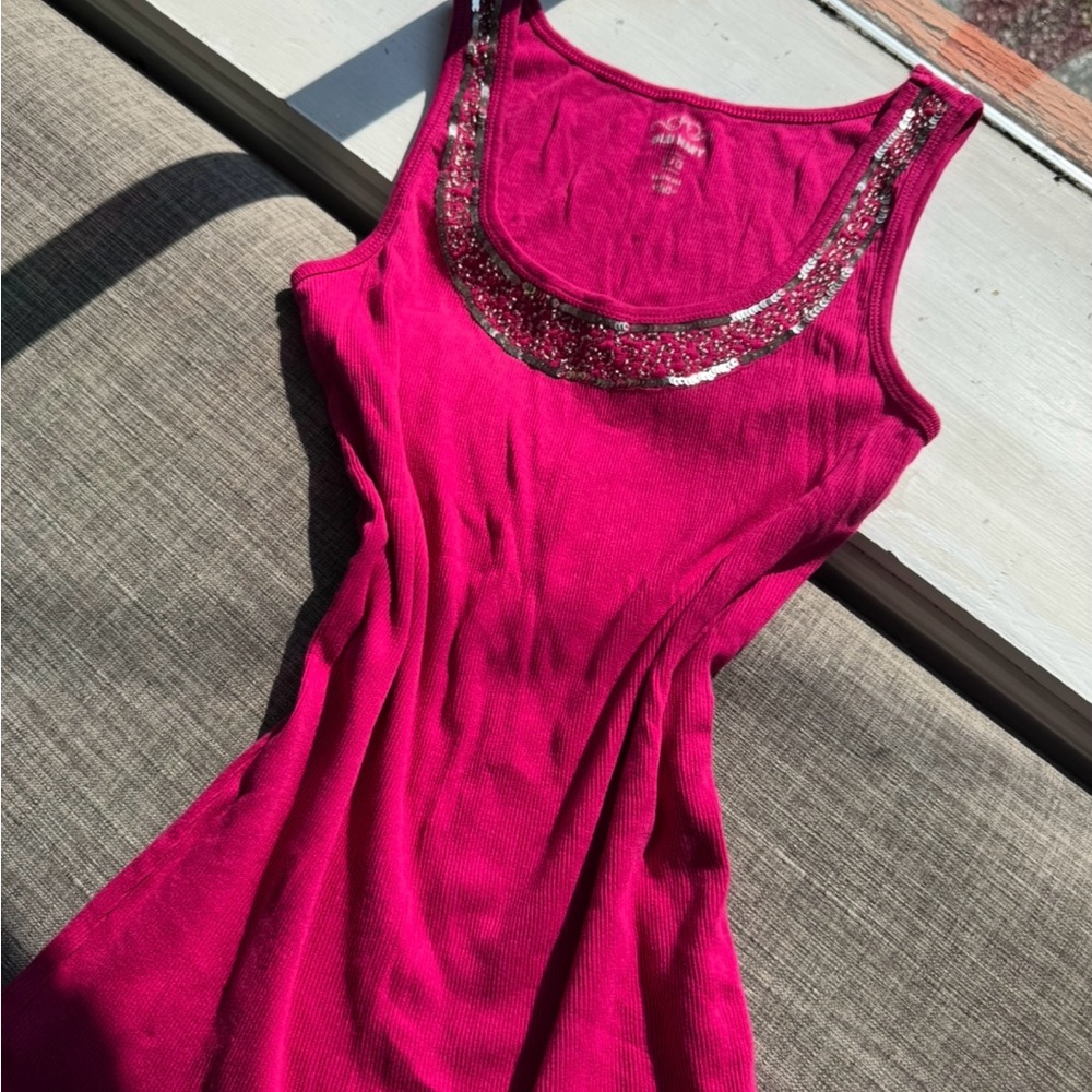 Old Navy Pink Ribbed Tank Top L Beaded Sequin Scoop Neck Y2K Stretchy - Picture 5 of 8